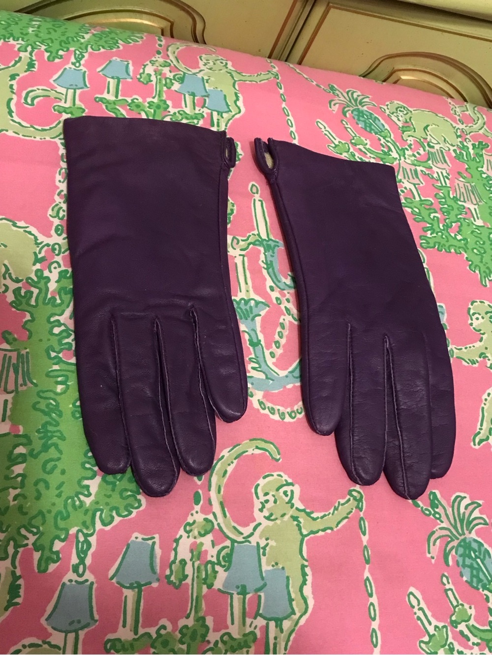 Vintage Fownes Brothers Leather Purple Gloves size 7.5
